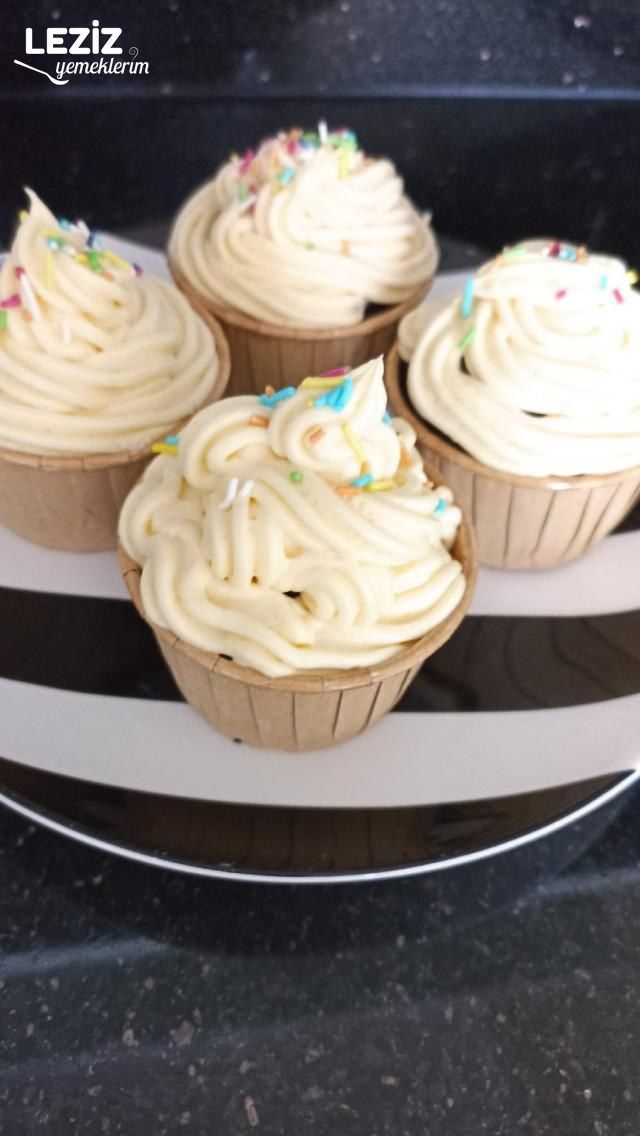 Kremalı Kolay Cupcake Tarifi