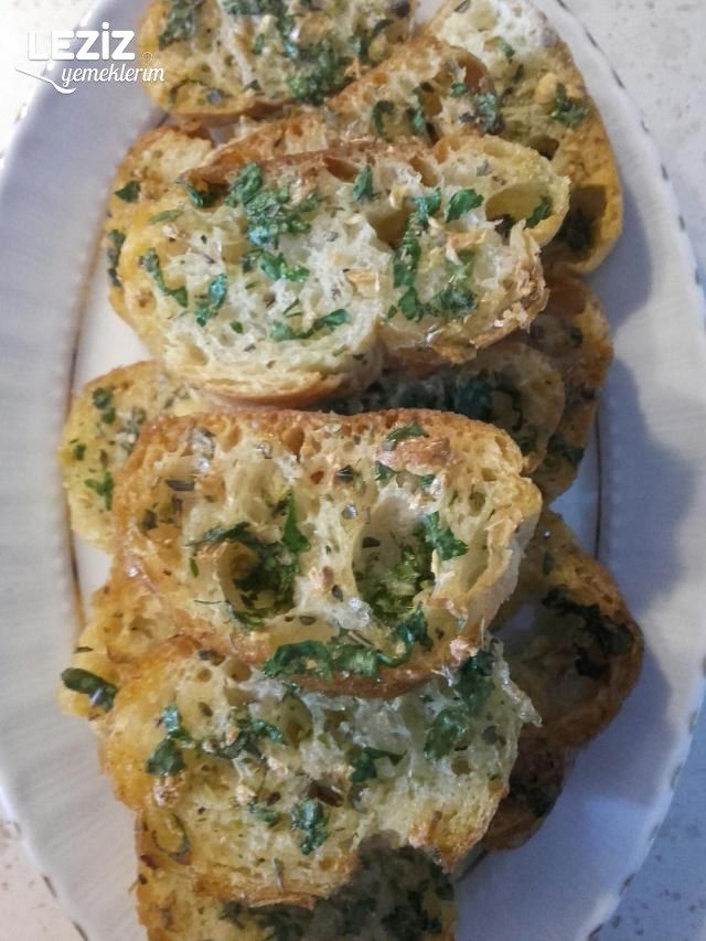 Sarmısaklı Çıtır Ekmek Dilimleri