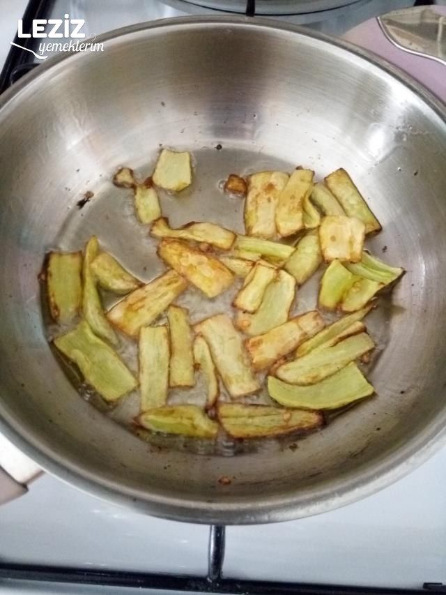 Biberli Domates Kavurması (Kahvaltı İçin)