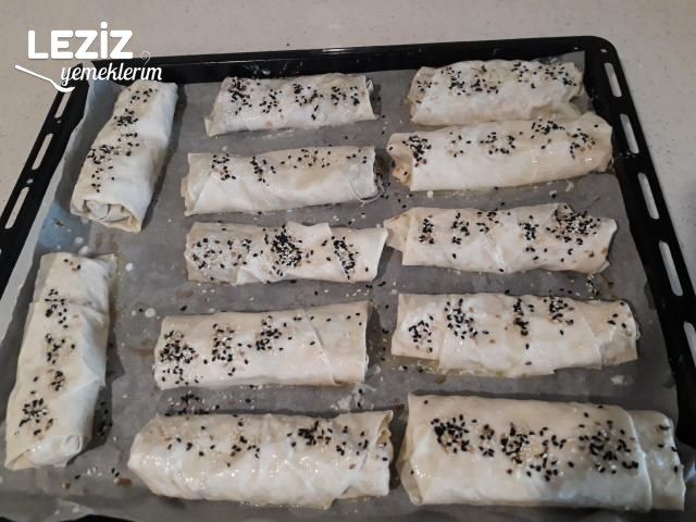 Pırasalı Börek Tarifi (Aşamalı Anlatım)