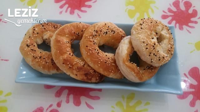 Açma Simit Görünümlü Milföy Börek