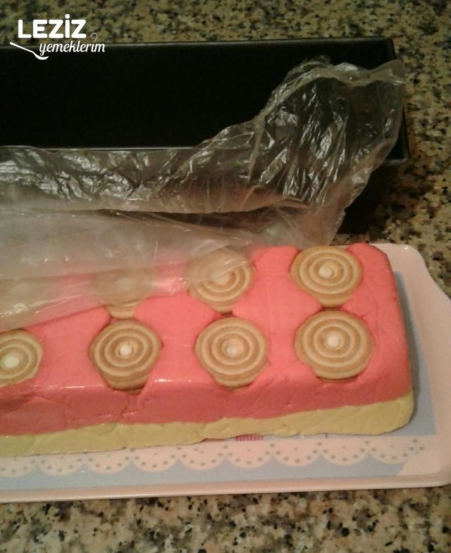 Zerdeçallı Sütlü Tatlı