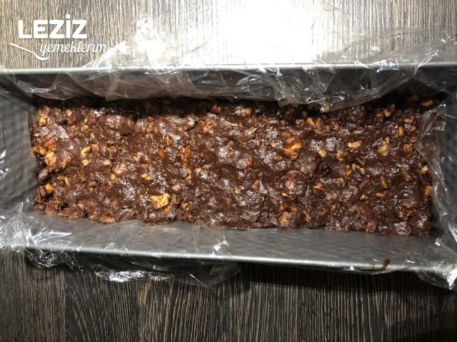 Pişmeyen Çikolatalı Buzdolabı Keki