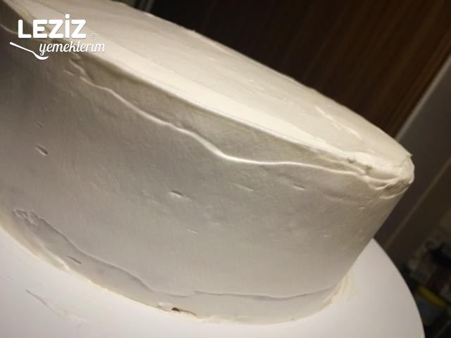 Bol Çikolatalı Pamuk Pasta