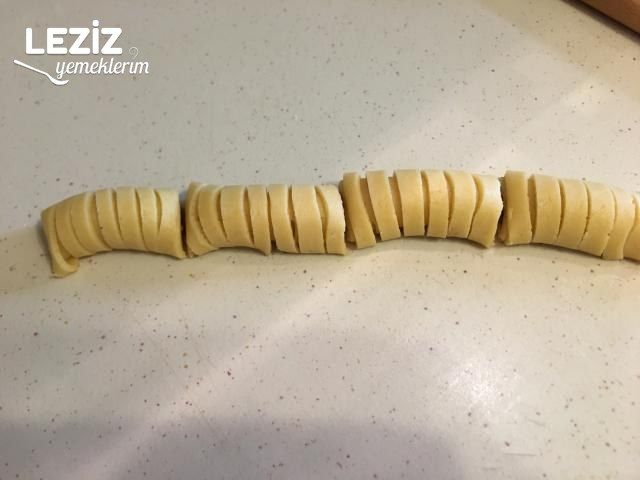 Cevizli Şerit Kurabiye