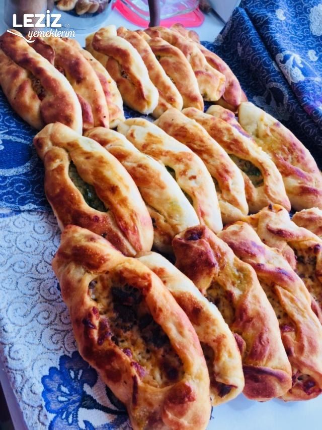 Karışık Ev Yapımı Pideler