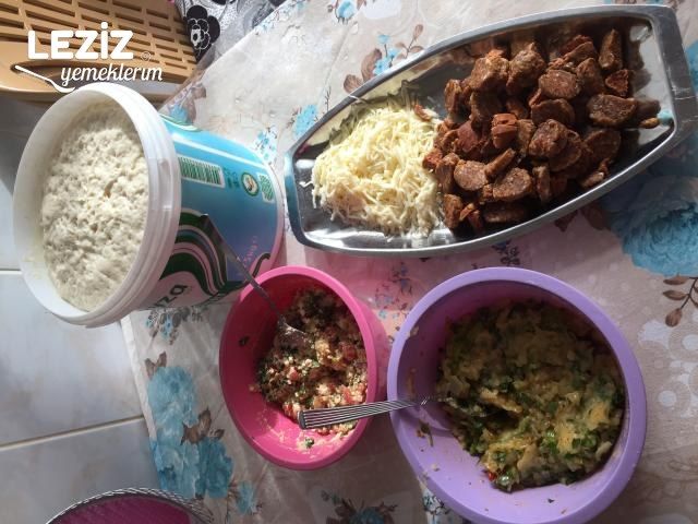 Karışık Ev Yapımı Pideler