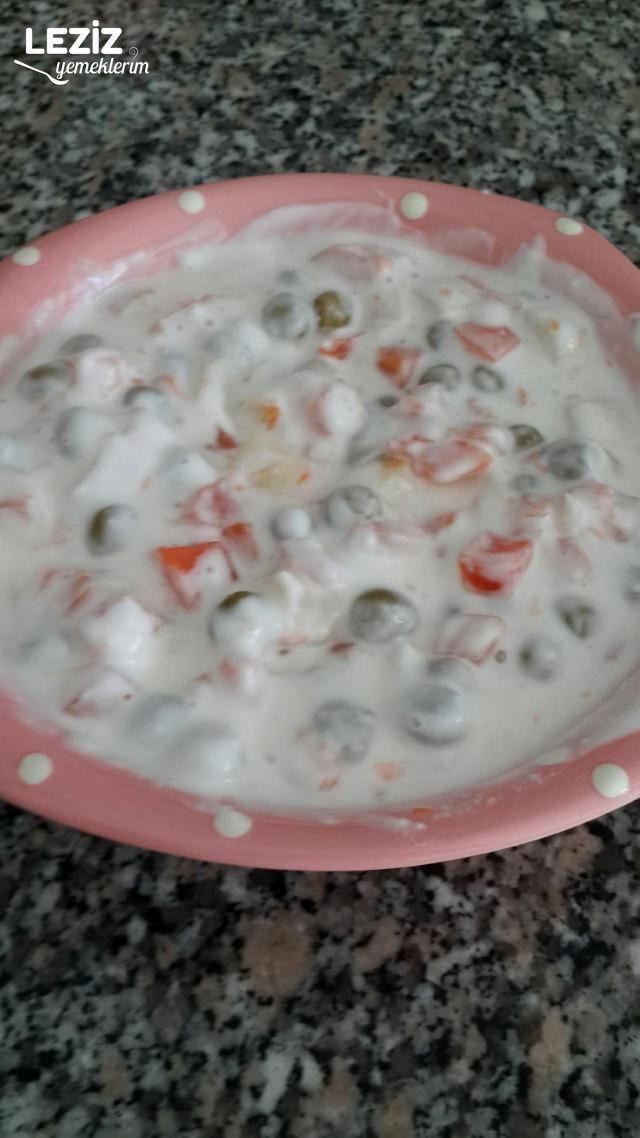 Evde Rus Salatası Yapımı