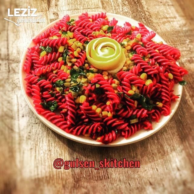 Şalgam Suyu İle Makarna Salatası