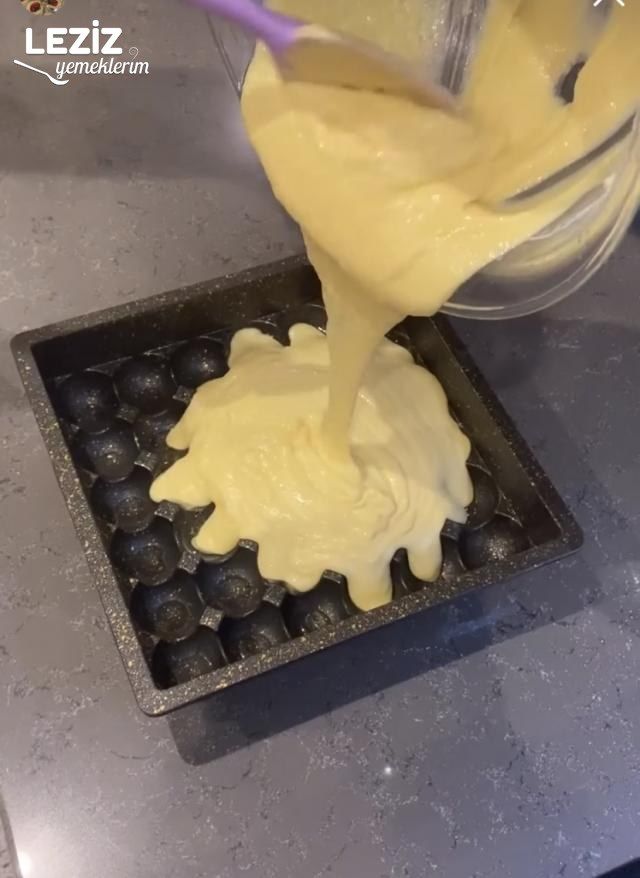 Kalıpta Şerbetli Revani Tatlısı