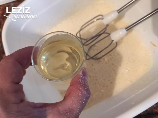 Çilekli Bulut Pasta