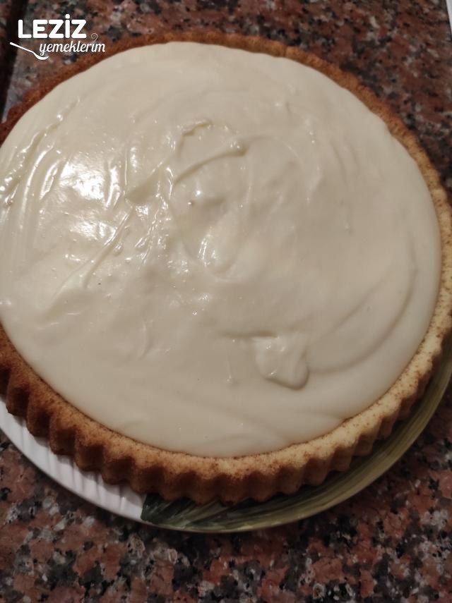 Çilekli Bulut Pasta