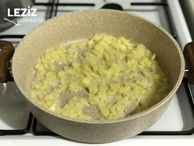 Yumurtalı Kabak Kavurması