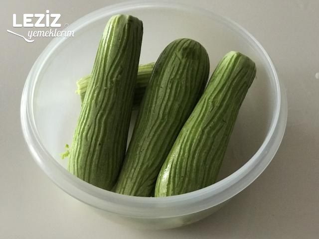 Yumurtalı Kabak Kavurması