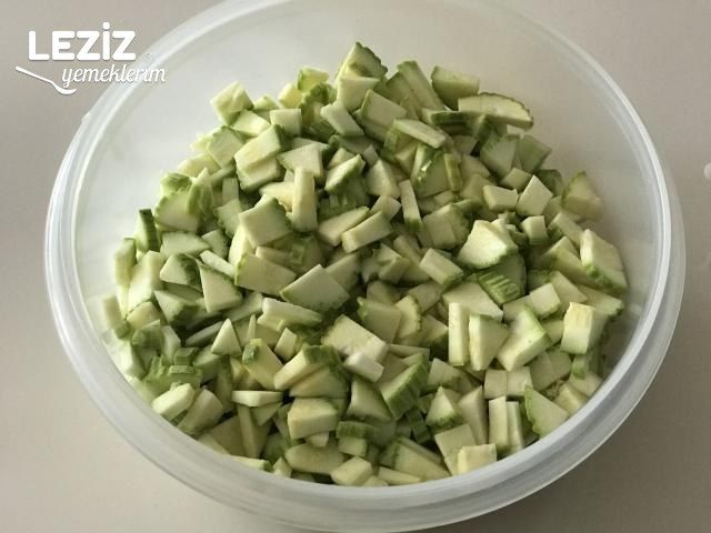 Yumurtalı Kabak Kavurması