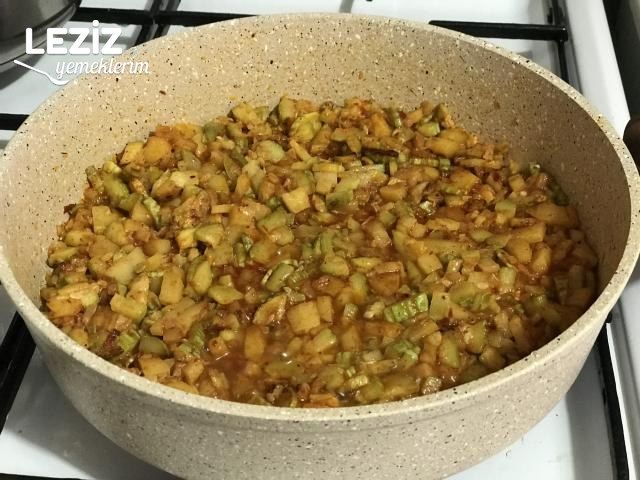 Yumurtalı Kabak Kavurması