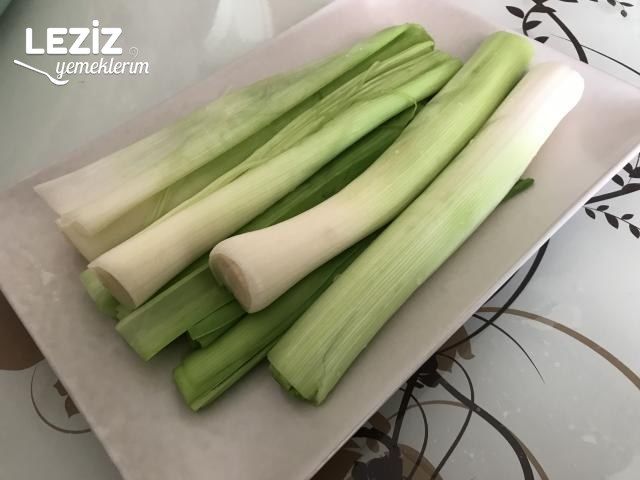 Muska Şeklinde Pırasa Dolması Tarifi