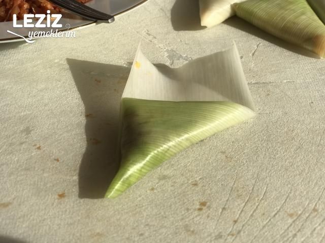 Muska Şeklinde Pırasa Dolması Tarifi