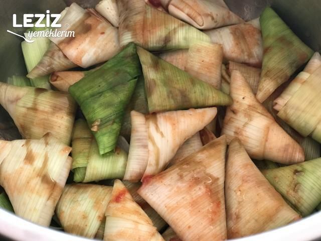 Muska Şeklinde Pırasa Dolması Tarifi