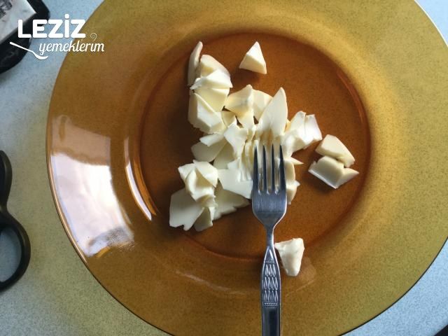 Elmalı Kurabiye Tarifi (Limon Sıkacağında)