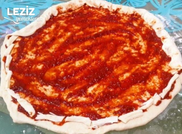 Dolgu Kenarlı Nefis Pizza