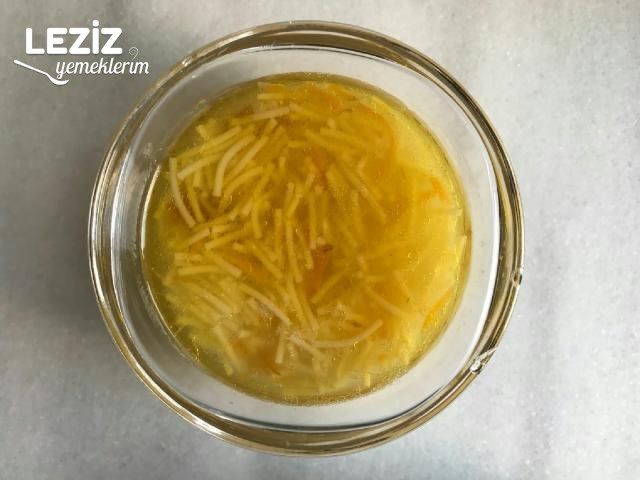 Şehriyeli Havuç Çorbası