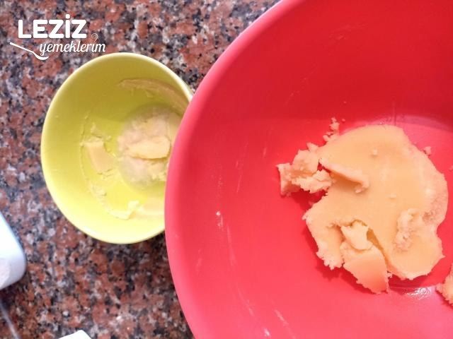 Pastane Usulü Un Kurabiyesi Nasıl Yapılır