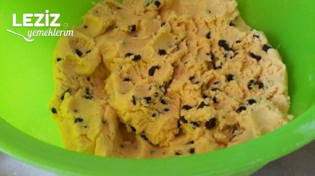 Damla Çikolatalı Un Kurabiyesi