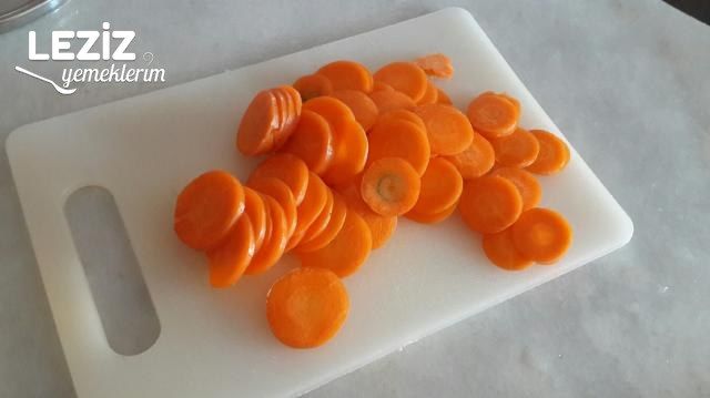 Havuçlu Ispanak Yemeği Tarifi