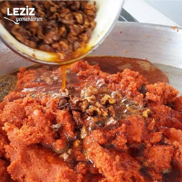 Urfa Usulü Cevizli Köfte
