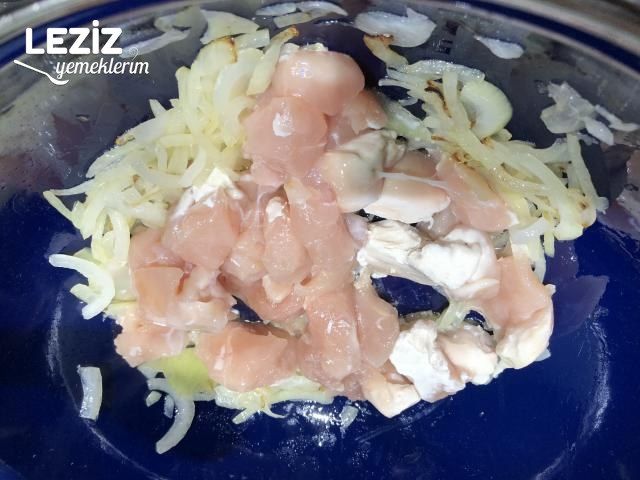 Fırında Beşamelli Patatesli Tavuk