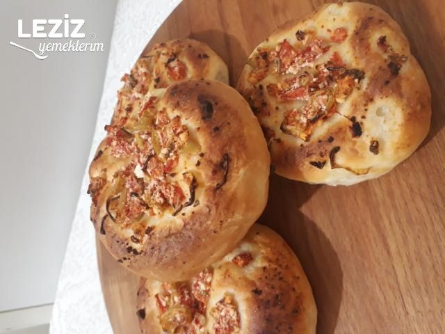 Domatesli Biberli Pamuk Poğaça