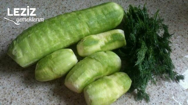 Yoğurtlu Şehriyeli Kabak Salatası