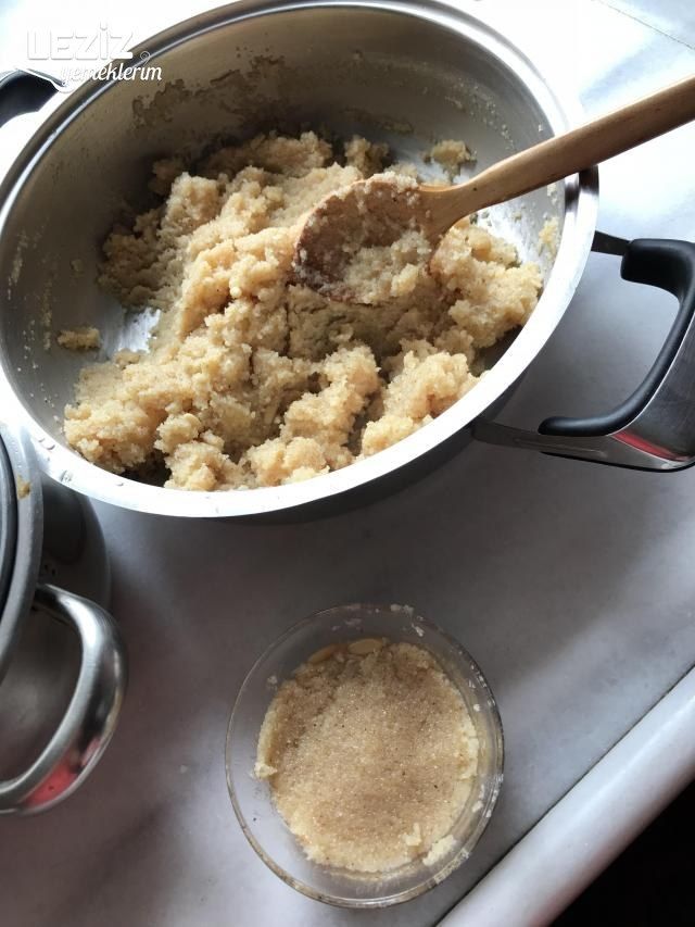 Nefis Dondurmalı İrmik Helvası