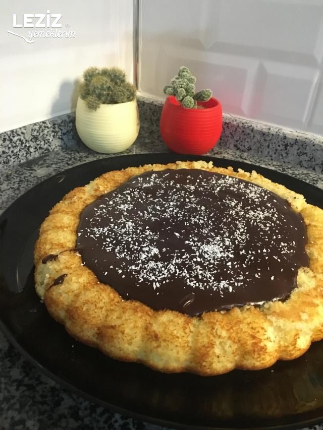 Sade Kek Yatağında Puding