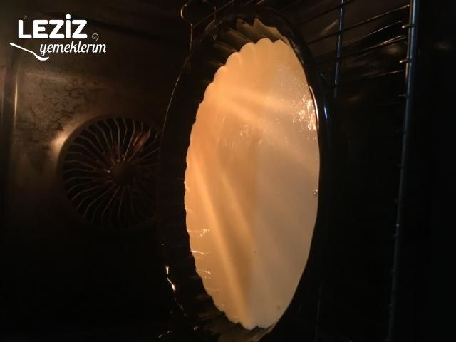 Sade Kek Yatağında Puding