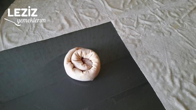 Nefis Patatesli Gül Böreği