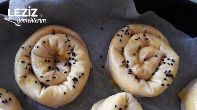 Nefis Patatesli Gül Böreği