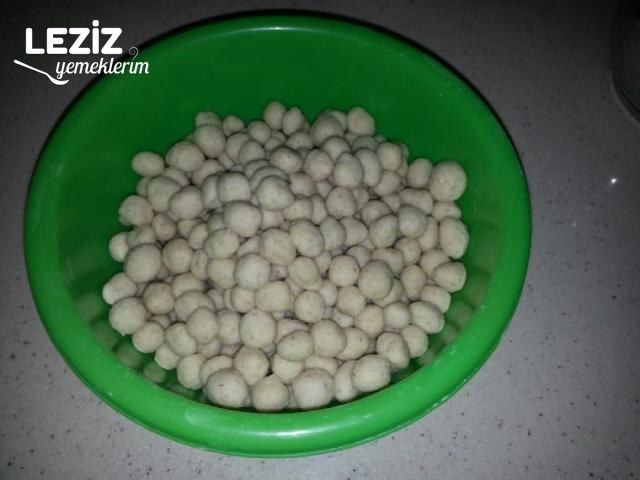 Yoğurtlu Bulgur Köftesi Tarifi