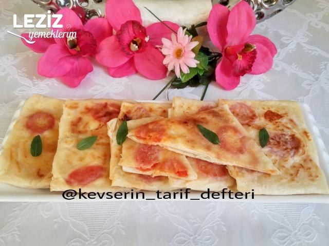 Domatesli Kaşar Peynirli Gözleme (Yufkadan)