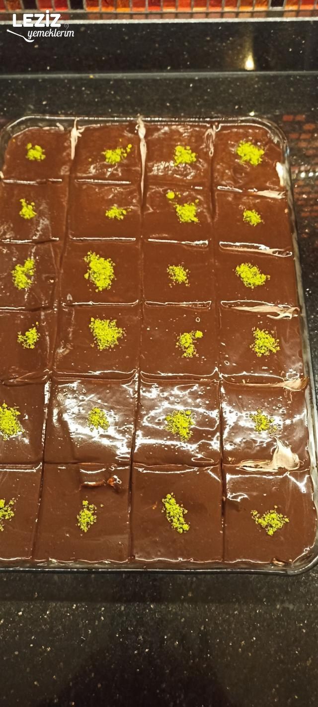 Ağlayan Pasta Tarifi, Ağlayan Pasta Nasıl Yapılır?