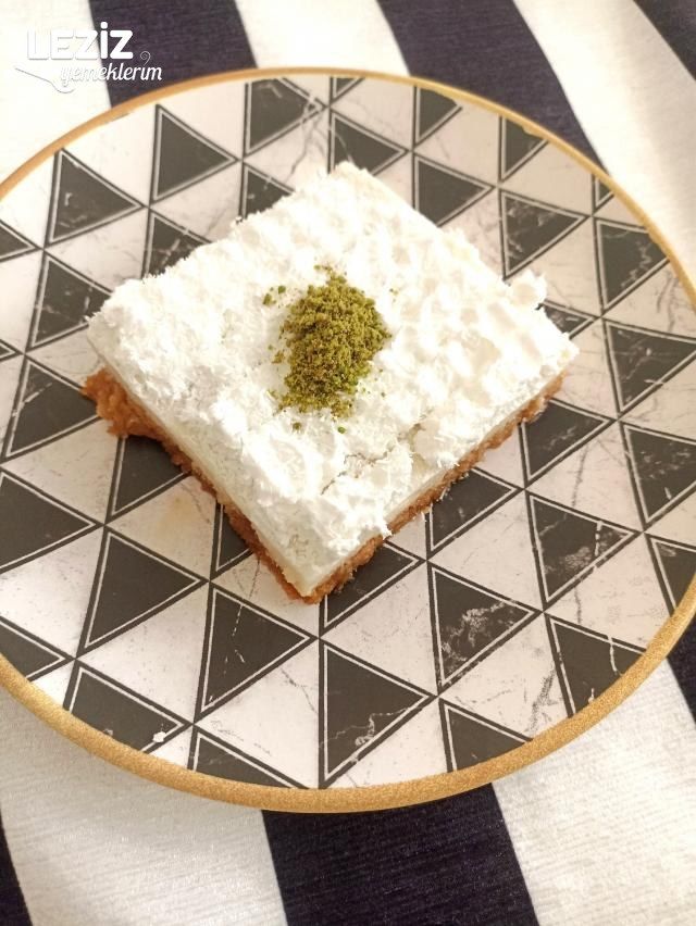 Yalancı Ekmek Kadayıfı (Etimek Tatlısı)