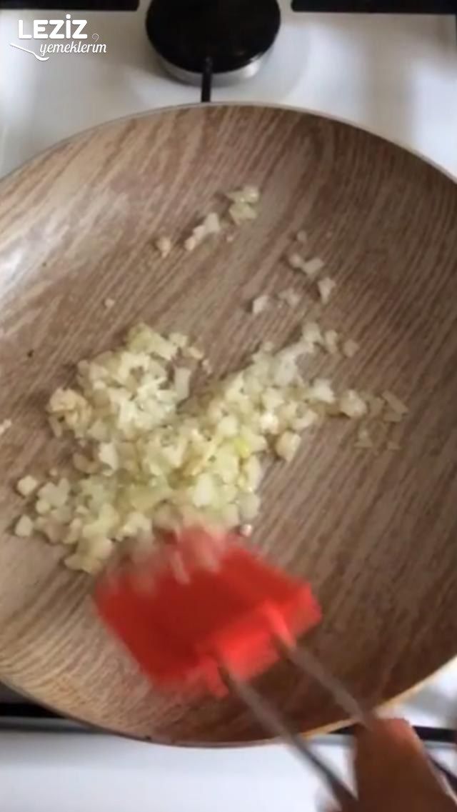 Ton Balıklı Biber Sarma