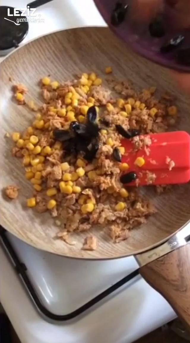 Ton Balıklı Biber Sarma