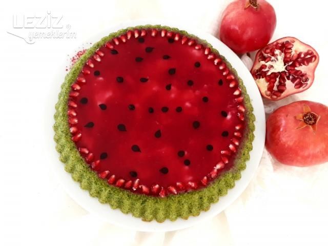 Ispanaklı Nar Soslu Tart Kek