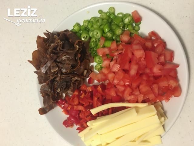 Paçanga Böreğinin Yapılışı