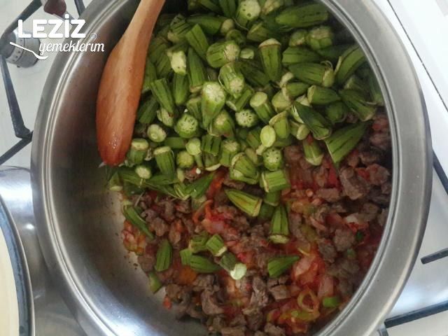 Yaş Bamya Yemeği