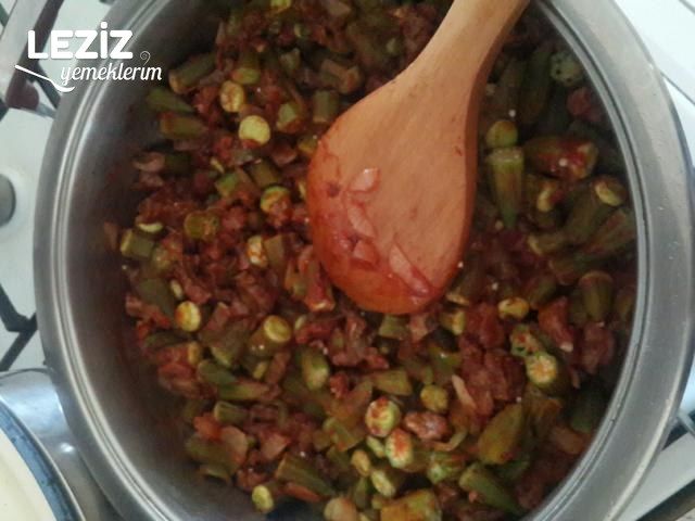 Yaş Bamya Yemeği