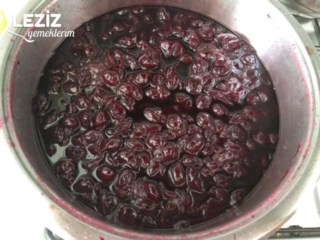 Çilek Ve Vişne Reçeli (Uzun Süre Bozulmaz)