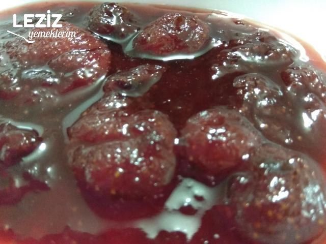 Çilek Ve Vişne Reçeli (Uzun Süre Bozulmaz)
